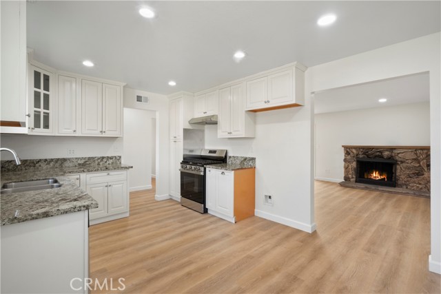 Detail Gallery Image 8 of 30 For 3670 Upper Terrace, Riverside,  CA 92505 - 3 Beds | 2 Baths