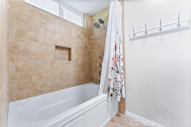 Detail Gallery Image 20 of 29 For 1121 E 1st St, Tustin,  CA 92780 - 2 Beds | 1/1 Baths