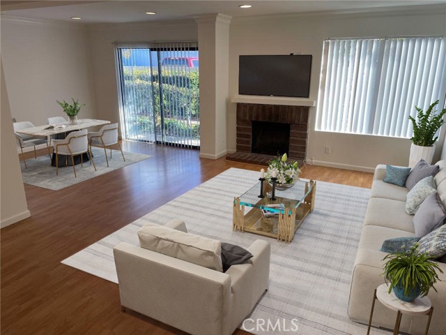 Detail Gallery Image 2 of 20 For 10001 Topanga Canyon Blvd #17,  Chatsworth,  CA 91311 - 3 Beds | 2/1 Baths
