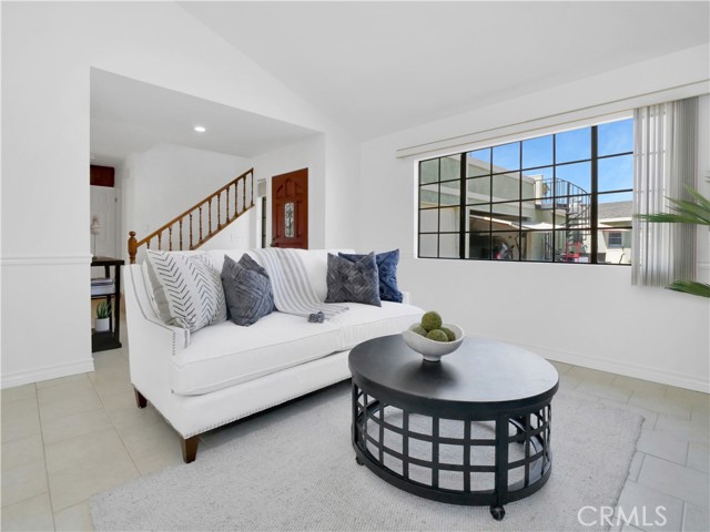 2014 Farrell Avenue, Redondo Beach, California 90278, ,Residential Income,Sold,Farrell,SB21212484