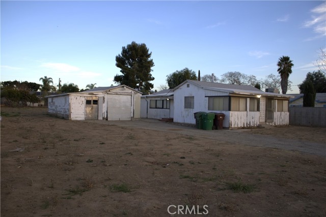 Detail Gallery Image 2 of 4 For 1160 Elm Ave, Beaumont,  CA 92223 - 1 Beds | 1/1 Baths