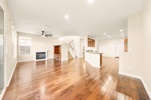 Detail Gallery Image 11 of 75 For 26640 via Bellazza, Valencia,  CA 91381 - 3 Beds | 2/1 Baths