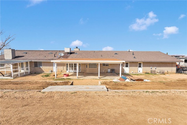 25733 Roundup Way, Apple Valley CA: https://media.crmls.org/medias/7e3f3b94-b465-4a71-8f9a-e067723f0374.jpg