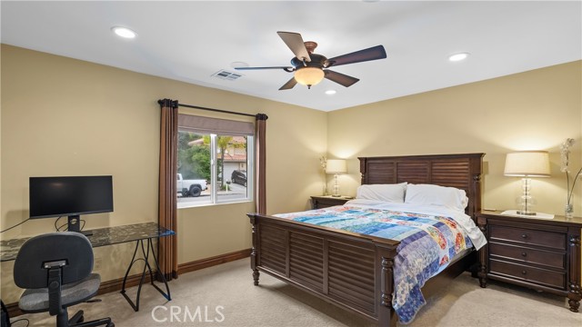 24604 Apple Street, Newhall CA: https://media.crmls.org/medias/7e3f5288-5318-4386-873f-79419b44f4de.jpg
