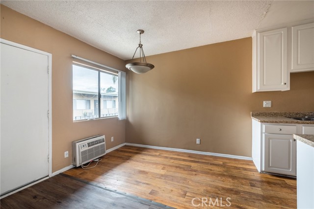 Detail Gallery Image 8 of 18 For 17931 Devonshire St #28,  Northridge,  CA 91325 - 1 Beds | 1 Baths