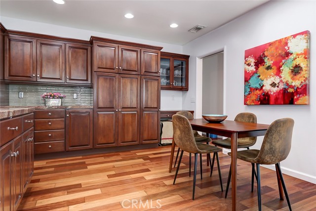 527 24th Street, Manhattan Beach, California 90266, 4 Bedrooms Bedrooms, ,2 BathroomsBathrooms,Residential,Sold,24th,SB23090916