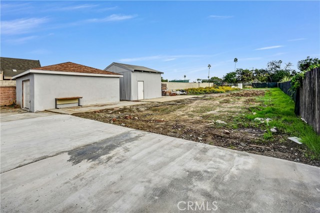 12811 Oaks Avenue, Chino CA: https://media.crmls.org/medias/7e3fad92-b058-4ddc-9e16-3006e323cfe5.jpg