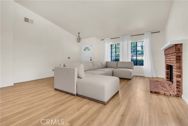 41402 Willow Run Road, Temecula CA: https://media.crmls.org/medias/7e4033be-8af9-4b20-bfff-02e3cf08c337.jpg