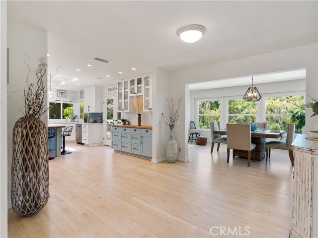 7 Roanwood Drive, Rolling Hills Estates, California 90274, 5 Bedrooms Bedrooms, ,3 BathroomsBathrooms,Residential,Sold,Roanwood,PV23113404