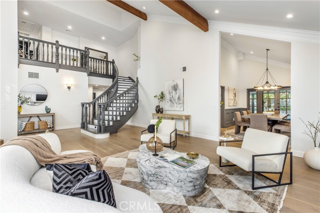 6032 County Oak Road, Woodland Hills CA: https://media.crmls.org/medias/7e427f2c-64b1-44a8-88bc-d7f818dc7d1a.jpg