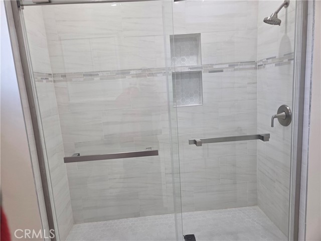 Detail Gallery Image 11 of 18 For 8644 N Corbin Ave, Northridge,  CA 91324 - 3 Beds | 3 Baths