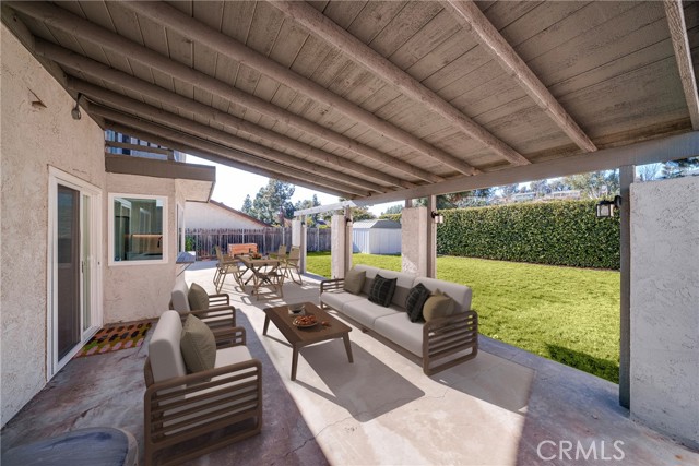 1525 Meadow Glen Road, Diamond Bar CA: https://media.crmls.org/medias/7e42cdfb-0aee-49a8-8e3d-08a53c9fb250.jpg