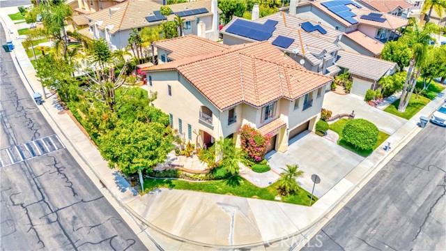 2101 S Sanders Ct, La Habra CA: https://media.crmls.org/medias/7e43106e-10cf-47d4-8a63-35060405b68e.jpg