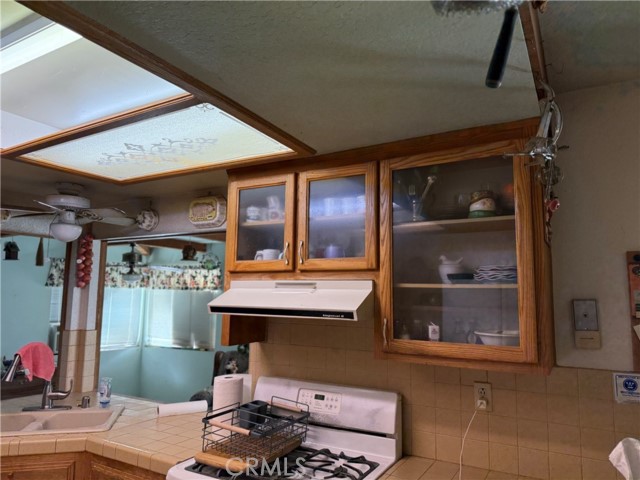 Detail Gallery Image 15 of 28 For 17747 Walnut, Hesperia,  CA 92345 - 3 Beds | 2 Baths