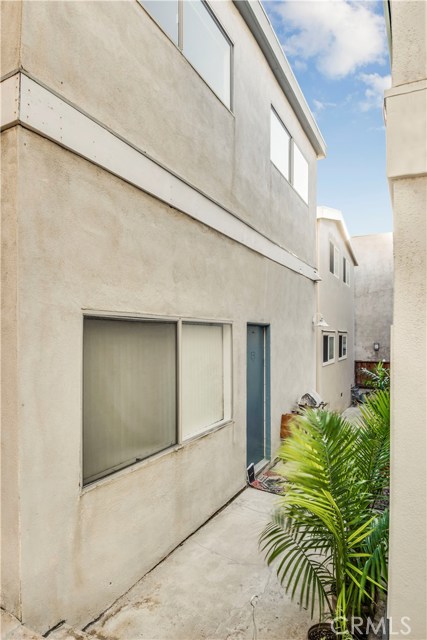 129 Gull Street, Manhattan Beach, California 90266, ,Residential Income,Sold,Gull,SB17037420