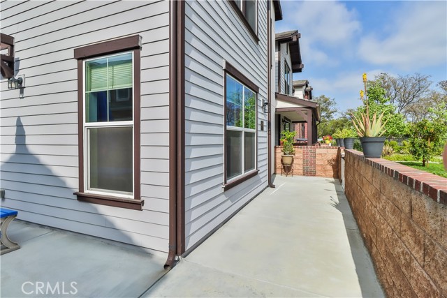 Detail Gallery Image 10 of 60 For 140 Farmhouse Dr #1,  Simi Valley,  CA 93065 - 4 Beds | 2/1 Baths