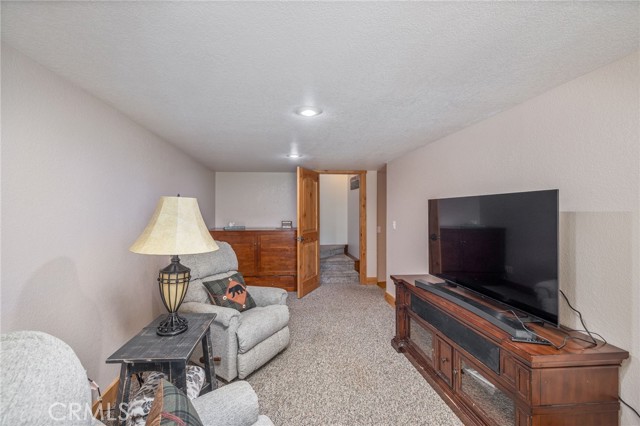 Detail Gallery Image 53 of 69 For 38800 Fawn Point Ln, Bass Lake,  CA 93604 - 5 Beds | 3/1 Baths
