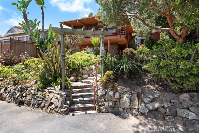28751 Top Of The World, Laguna Beach CA: https://media.crmls.org/medias/7e45d1f1-1ba2-48b7-aea1-d053bdc7bb44.jpg