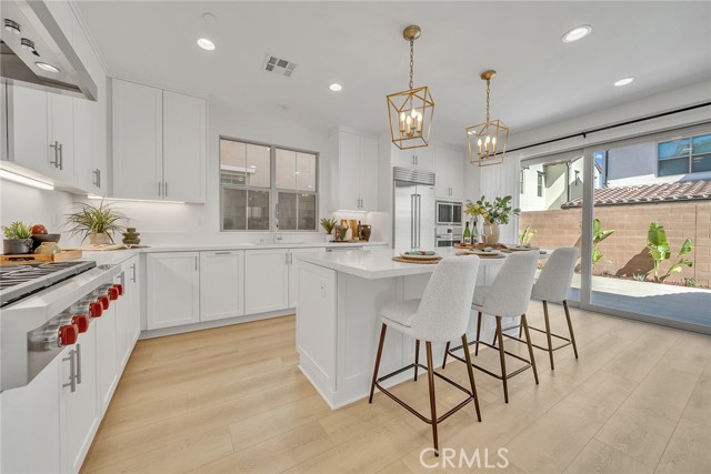 162 Somera, Irvine CA: https://media.crmls.org/medias/7e464ef5-8319-4b07-9fea-ab6e9e73be0e.jpg