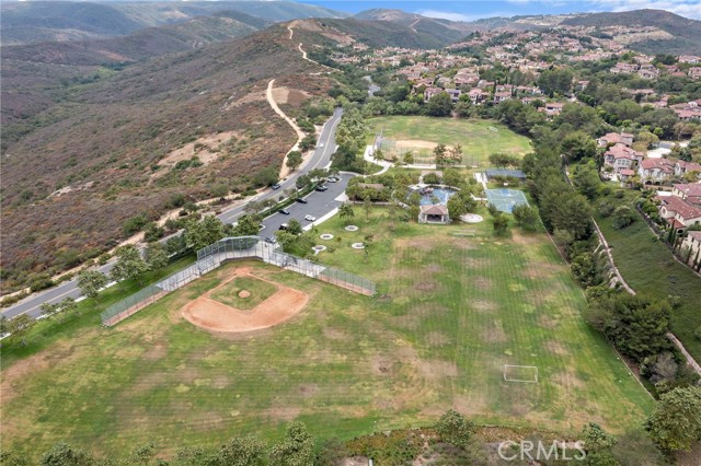 25 Saraceno, Newport Coast CA: https://media.crmls.org/medias/7e47097e-186b-4940-9f20-fa8a860071b8.jpg