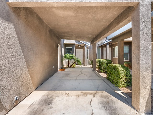 Detail Gallery Image 27 of 31 For 13300 Spring Valley #C,  Victorville,  CA 92395 - 2 Beds | 2 Baths