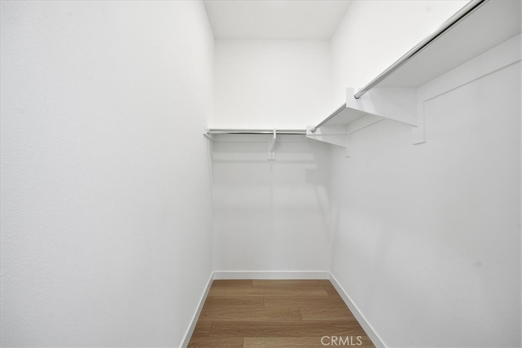 https://media.crmls.org/medias/7e4980c2-2a34-44a1-b6b9-48b43fb6290a.jpg?preset=X-Large