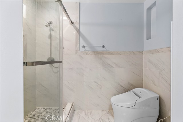 17533 Raymer Street, Sherwood Forest CA: https://media.crmls.org/medias/7e49e166-2a87-449e-95f4-d00770e9e5d0.jpg