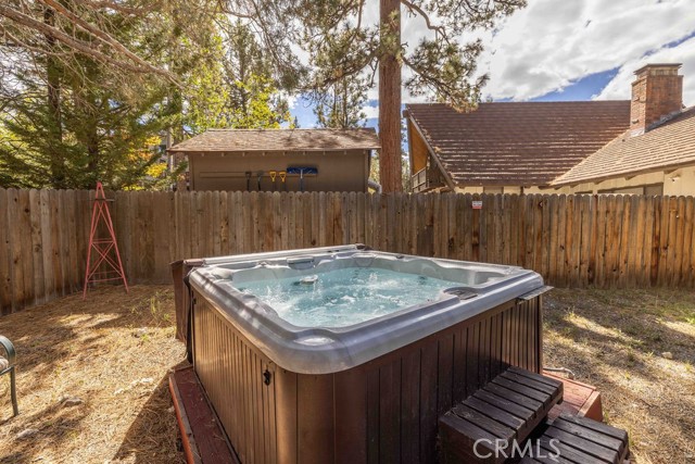 285 Santa Clara Boulevard, Big Bear Lake, CA 92315