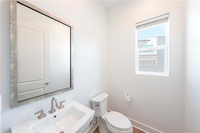 27554 Elderberry Dr, Valencia CA: https://media.crmls.org/medias/7e4a758a-7ed4-4124-8667-a84ea679b081.jpg
