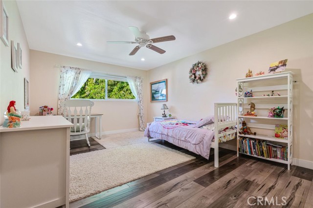 Detail Gallery Image 19 of 30 For 6321 Balcom Ave, Encino,  CA 91316 - 4 Beds | 2/1 Baths
