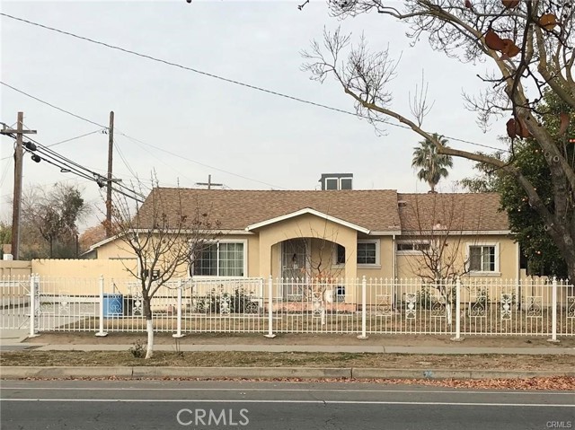 Detail Gallery Image 1 of 6 For 827 R St, Merced,  CA 95341 - 3 Beds | 1 Baths