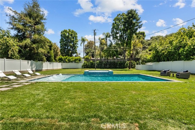 16810 Adlon Road, Encino CA: https://media.crmls.org/medias/7e4b6354-41f0-4e58-a010-ab4652f47d0c.jpg