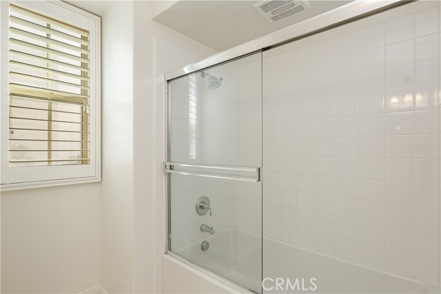 138 Coralwood, Irvine CA: https://media.crmls.org/medias/7e4cabd1-d2e8-4d6a-9b5d-0a0e819e94c3.jpg
