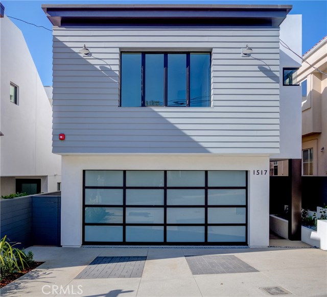 1517 Golden Avenue, Hermosa Beach, California 90254, 5 Bedrooms Bedrooms, ,2 BathroomsBathrooms,For Sale,Golden,SB19224714