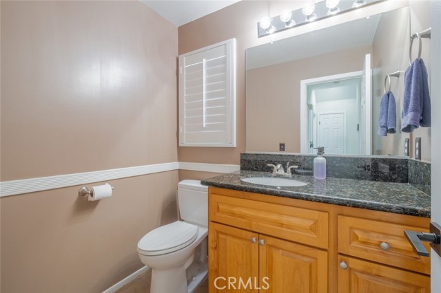 Detail Gallery Image 17 of 30 For 29231 Mammoth Ln, Canyon Country,  CA 91387 - 3 Beds | 3 Baths