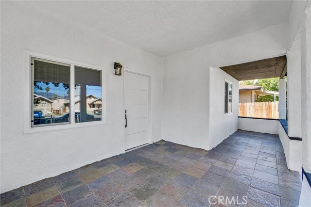 Detail Gallery Image 5 of 38 For 731 W 8th St, San Bernardino,  CA 92410 - 3 Beds | 2 Baths