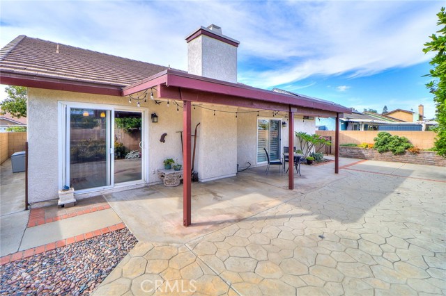 6815 Arthur Court, Chino CA: https://media.crmls.org/medias/7e4db3cc-194e-4a63-b594-6a87d995ec6a.jpg