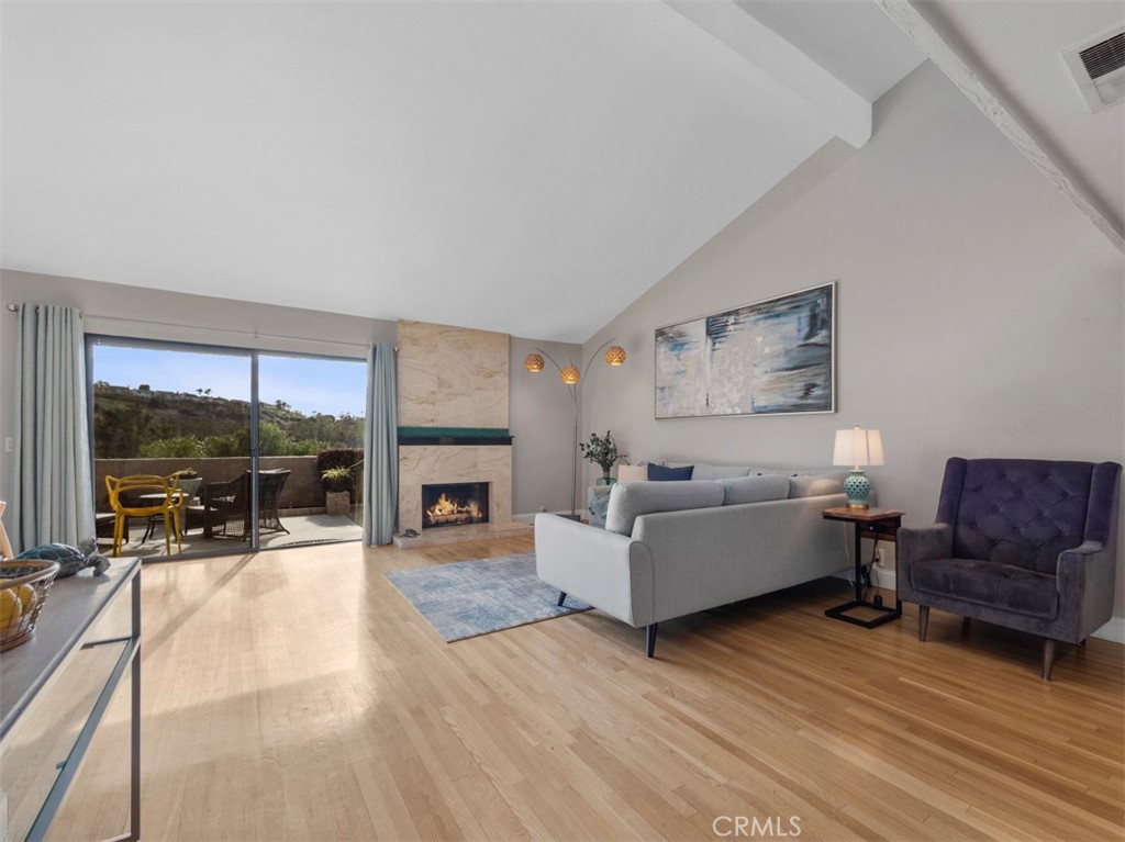 7e4e5c8b Aadf 45cb 834e Abcab44cf101