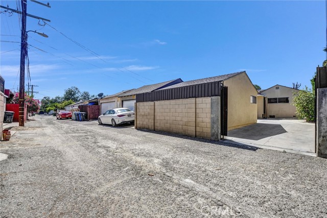 6626 Riverton Avenue photo 27