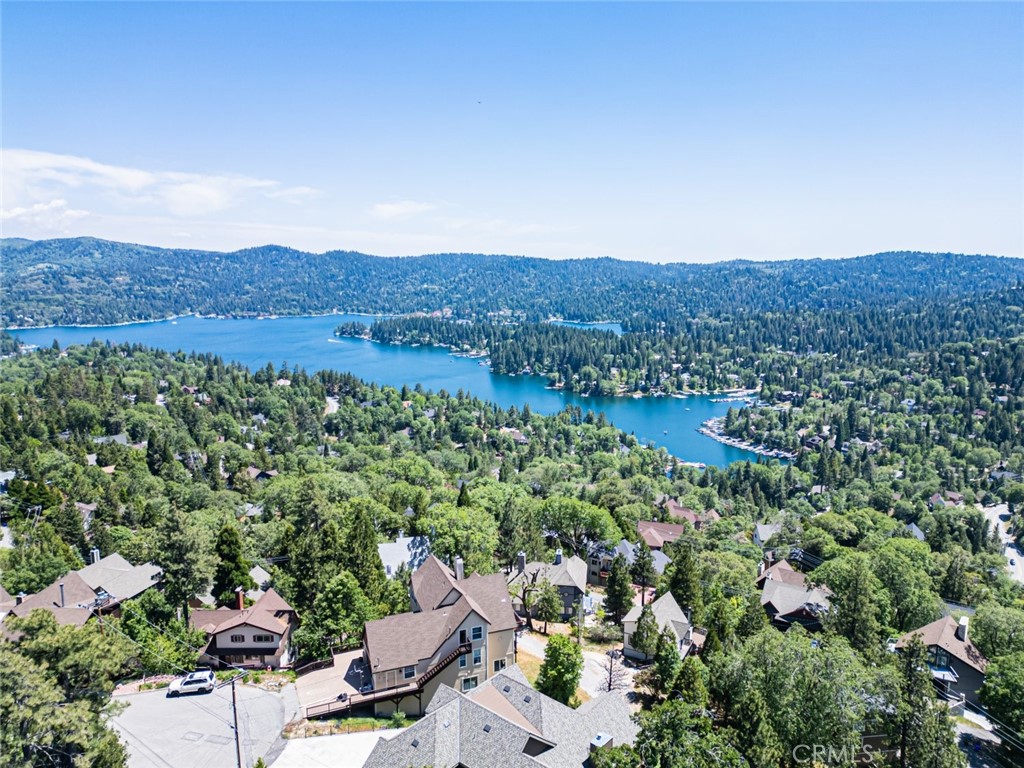 https://media.crmls.org/medias/7e4eb748-6bd8-4844-b6f7-d7cef19db070.jpg?preset=X-Large