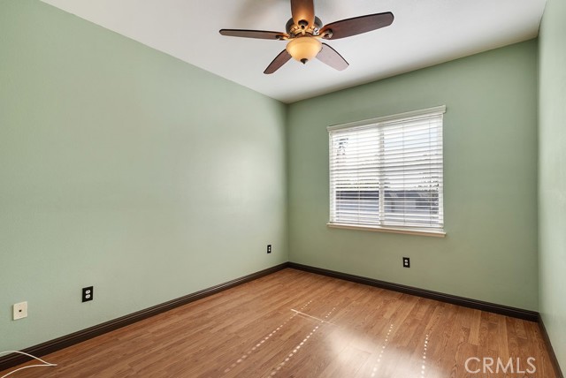 Detail Gallery Image 18 of 36 For 4265 Emerald Ave, La Verne,  CA 91750 - 3 Beds | 2/1 Baths