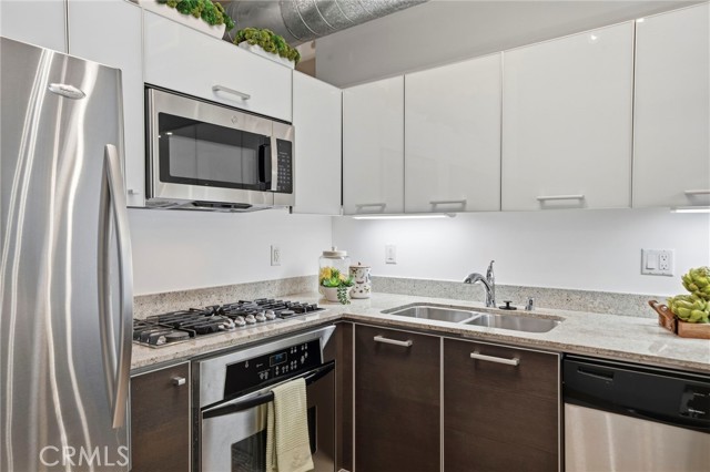 Detail Gallery Image 11 of 37 For 645 W 9th St #424, Los Angeles,  CA 90015 - 1 Beds | 1 Baths