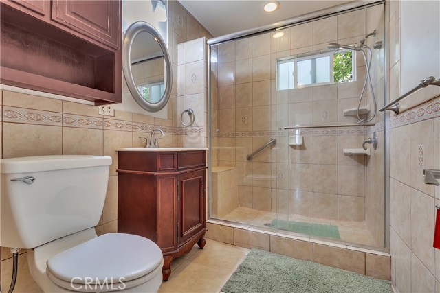 8148 Madison Avenue, South Gate CA: https://media.crmls.org/medias/7e4fea32-66be-4cd1-b0cd-ea0a5b41bf09.jpg