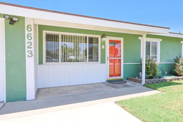 Detail Gallery Image 4 of 24 For 6623 Lessie Ln, Riverside,  CA 92503 - 3 Beds | 1 Baths