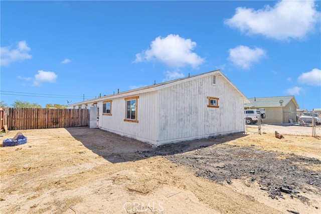 Detail Gallery Image 18 of 25 For 18254 Madrone St, Adelanto,  CA 92301 - 3 Beds | 1 Baths