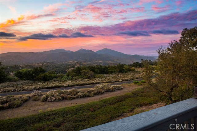 37 Lobelia, Rancho Santa Margarita CA: https://media.crmls.org/medias/7e53780e-e313-4669-936b-238242a34541.jpg