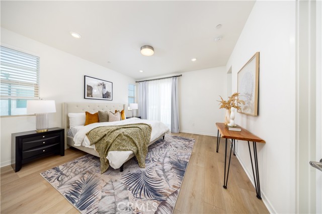 Detail Gallery Image 21 of 30 For 222 Harringay, Irvine,  CA 92618 - 3 Beds | 3/1 Baths