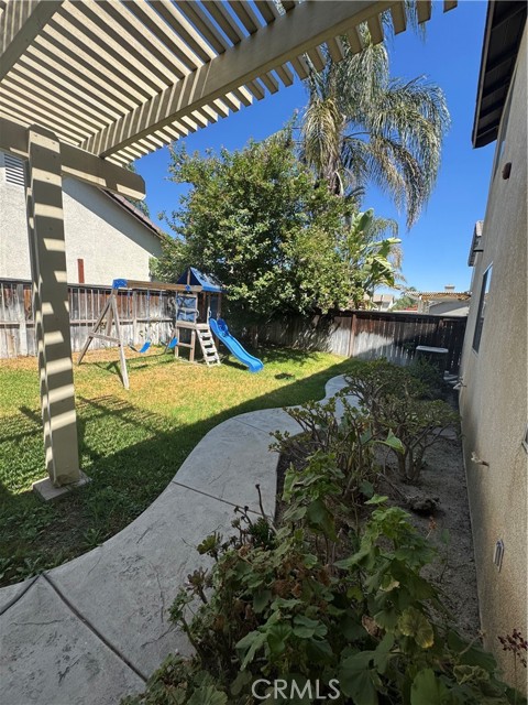 1402 Sutherland Drive, Riverside CA: https://media.crmls.org/medias/7e543ad3-7f1a-4dbe-81b0-07dd26ad4ed7.jpg