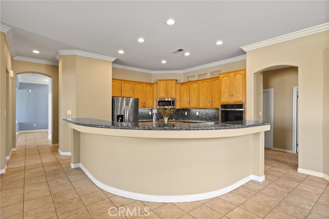 Detail Gallery Image 13 of 39 For 9600 Lake Superior Dr, Bakersfield,  CA 93312 - 4 Beds | 3/1 Baths