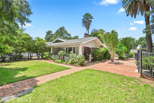 3087 Casitas Avenue, Altadena CA: https://media.crmls.org/medias/7e54a567-8cbb-40c4-b846-badbd9aa0210.jpg